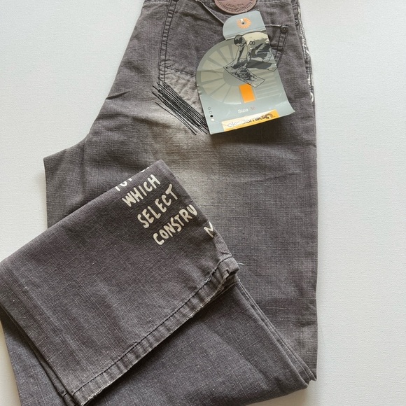 NWT Y2K Akademiks Jeans Gray 36x34 Baggy Hip Hop Wide Leg Y2K 🔥🔥 (D4) - Picture 2 of 15